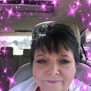 Meet your Posher, Diana-lee